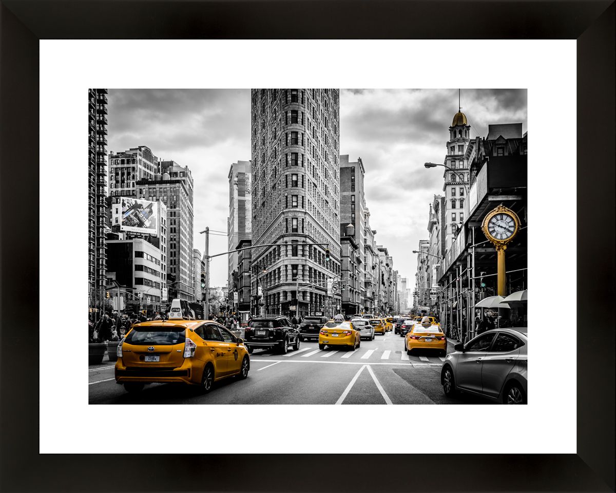 Картина в багете 50x40 см "Такси на Таймс-сквер" BE-103-375